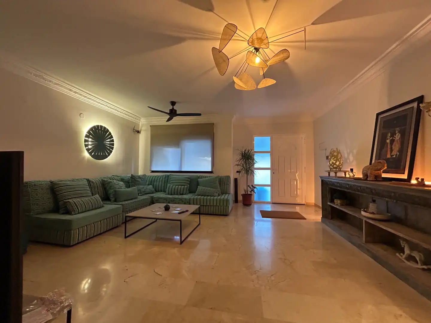 Living room of Detached homes for sale in Gandia  with Air Conditioner, Private garden and Terrace
