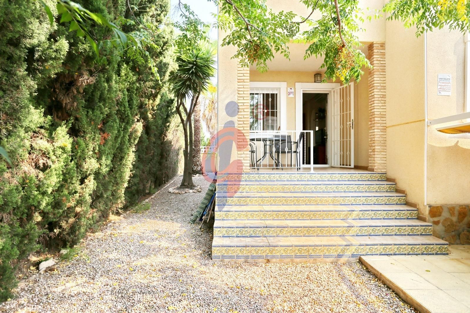 Jardí de Casa adosada en venda en Guardamar del Segura amb Aire condicionat, Calefacció i Piscina comunitària