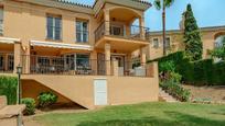 Vista exterior de Casa adosada en venda en Mijas amb Aire condicionat, Calefacció i Jardí privat