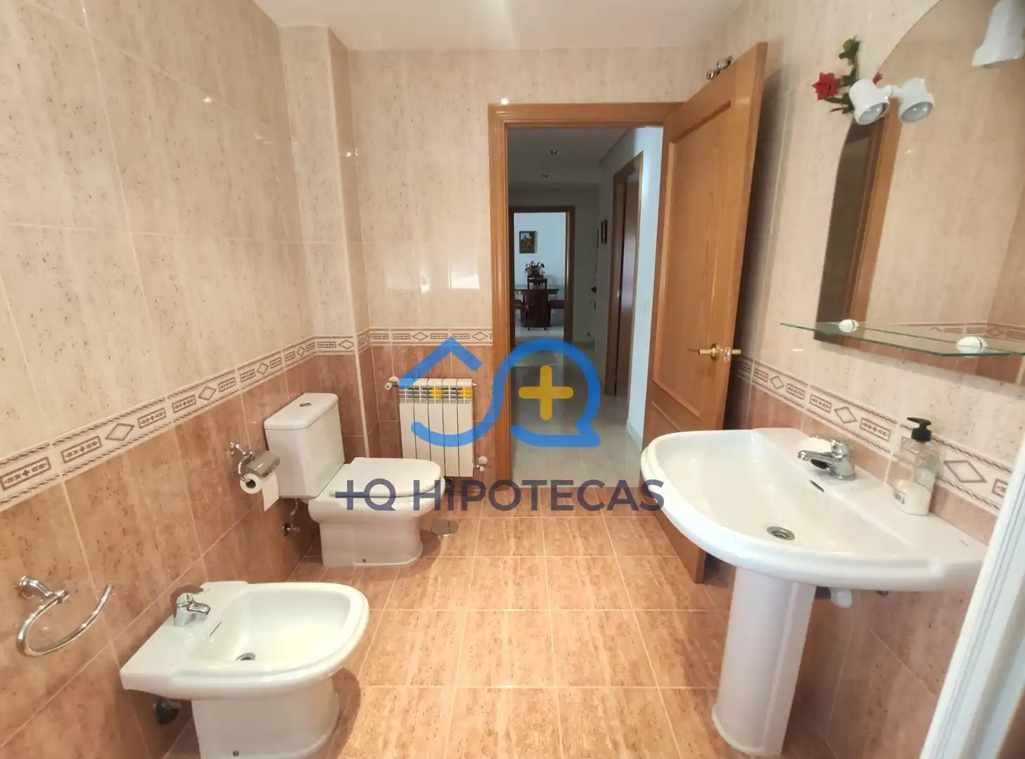 Bathroom of Flat for sale in Toledo  with Air Conditioner, Terrace and Storage room