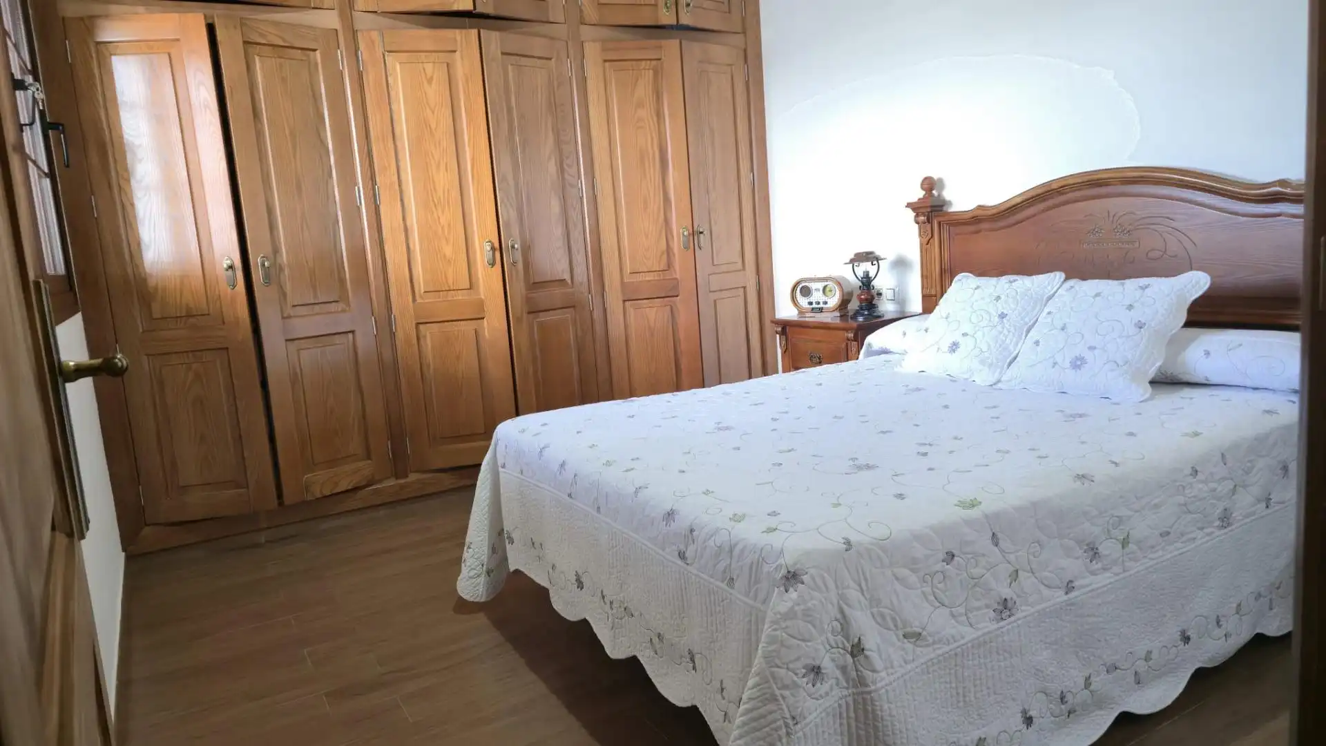 Dormitori de Casa o xalet en venda en Tinajo amb Jardí privat, Terrassa i Traster