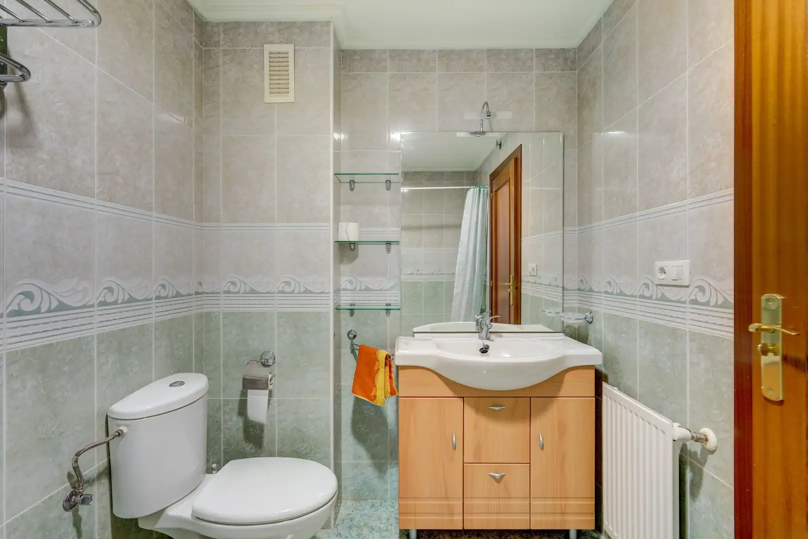 Baño de Piso en venta en Urnieta con Calefacción, Terraza y Trastero