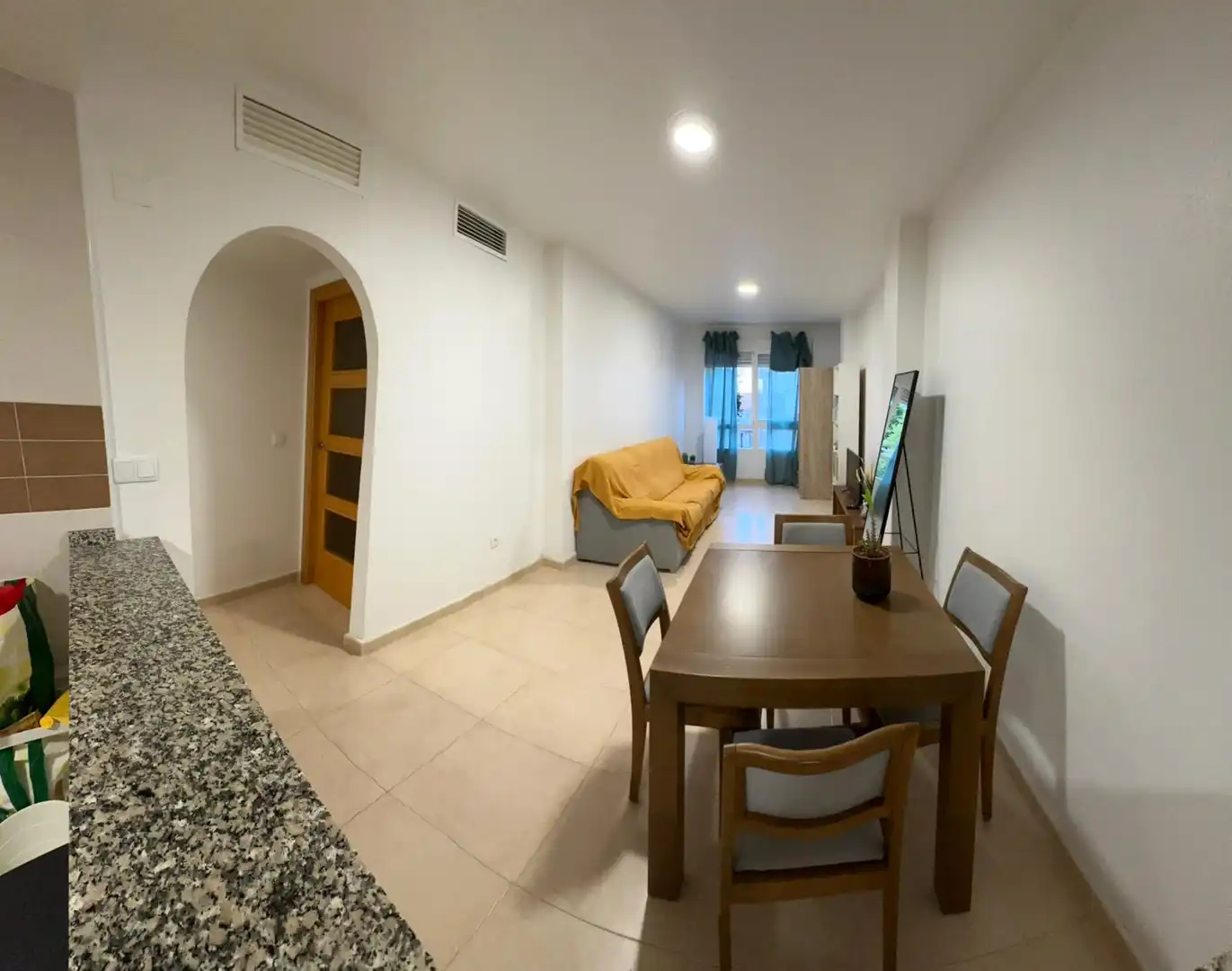 Sala de estar de Apartamento de alquiler en Murcia con Aire acondicionado, Amueblado y Horno