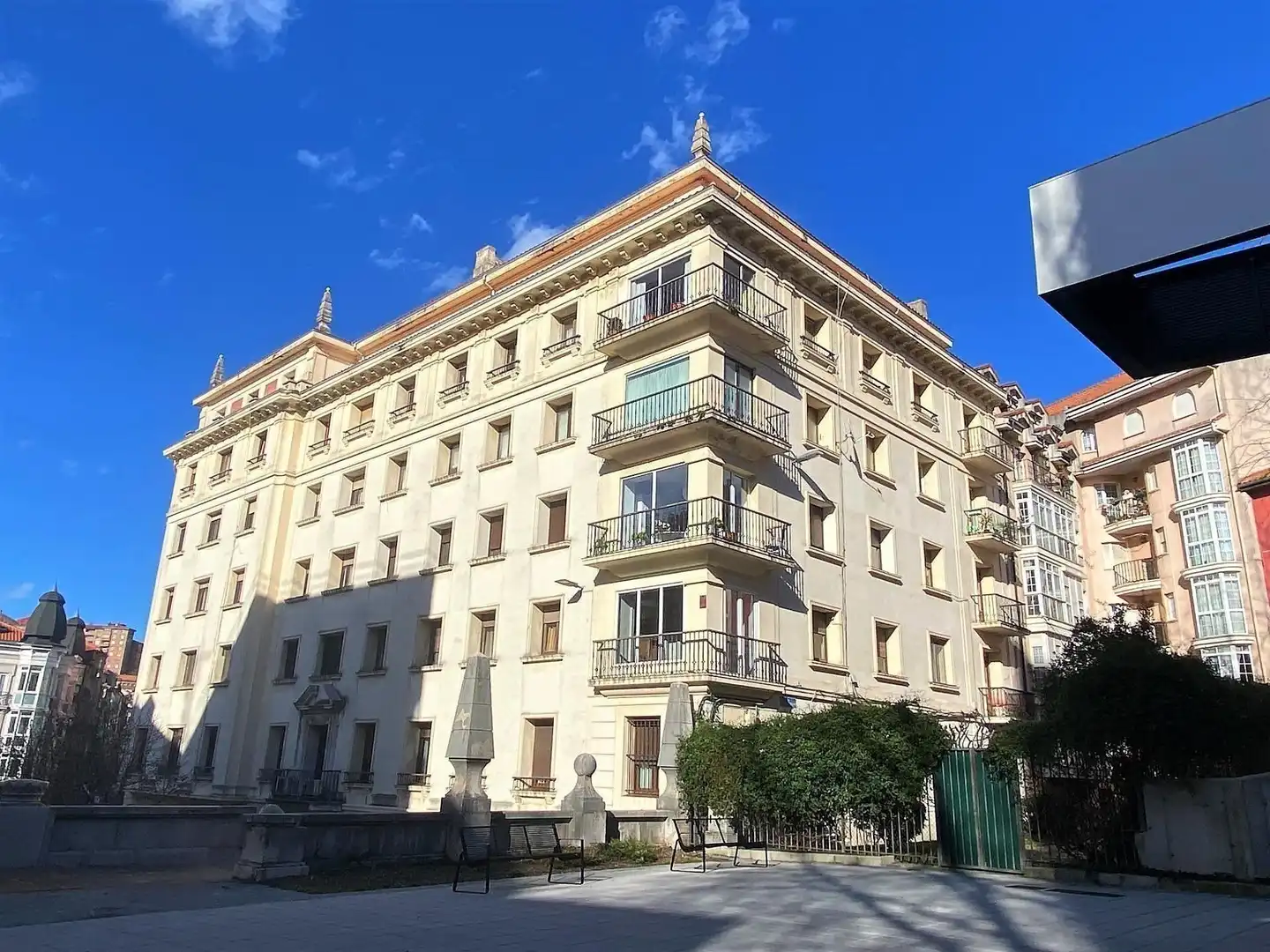 Vista exterior de Piso en venta en Centro - Ayuntamiento