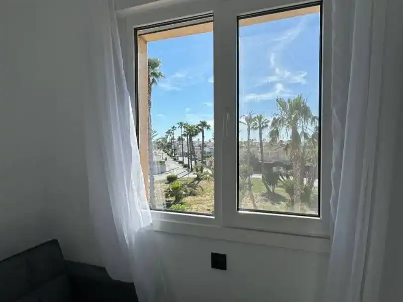 Dormitori de Dúplex en venda en Torrevieja amb Aire condicionat, Piscina i Balcó
