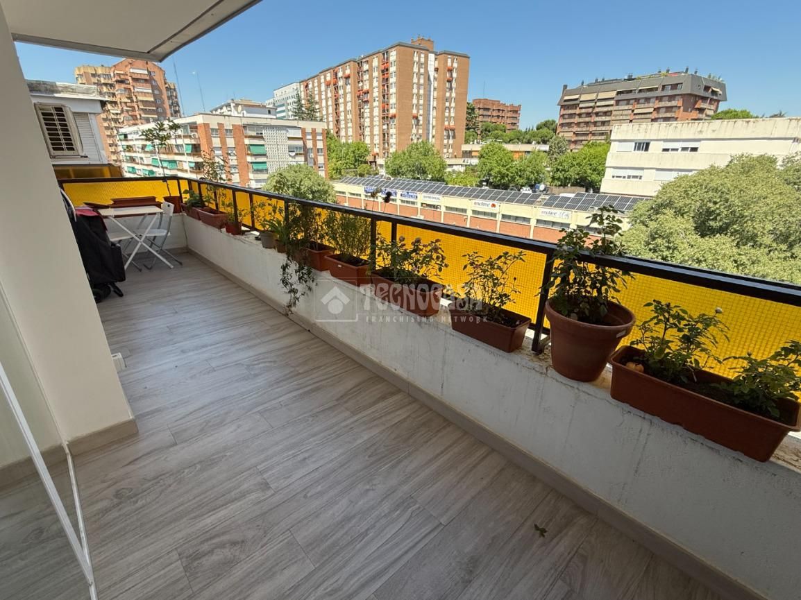 Terrace of Flat for sale in  Madrid Capital  with Heating, Parquet flooring and Internet