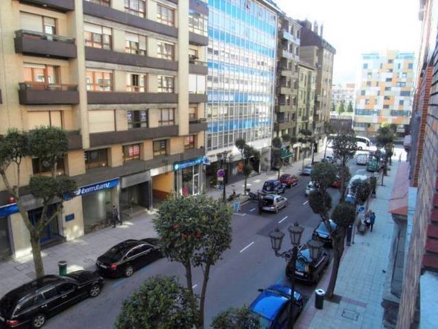 Oficina en Venta en Plaza de América