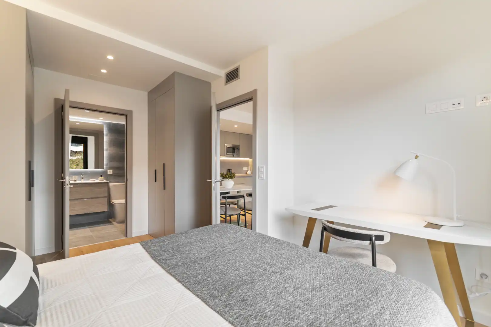 Planta baja en venta en Passeig de Santa Eulàlia, 13, Mas d'En Serra - Els Cards