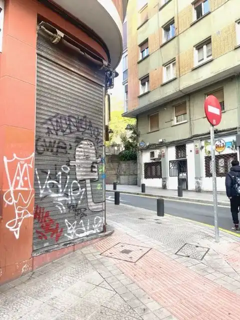 Local comercial de lloguer a Deusto, imagen 2