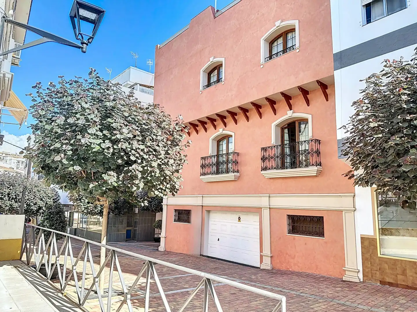 Adossat amb piscina en venda a Estepona Pueblo, imagen 3
