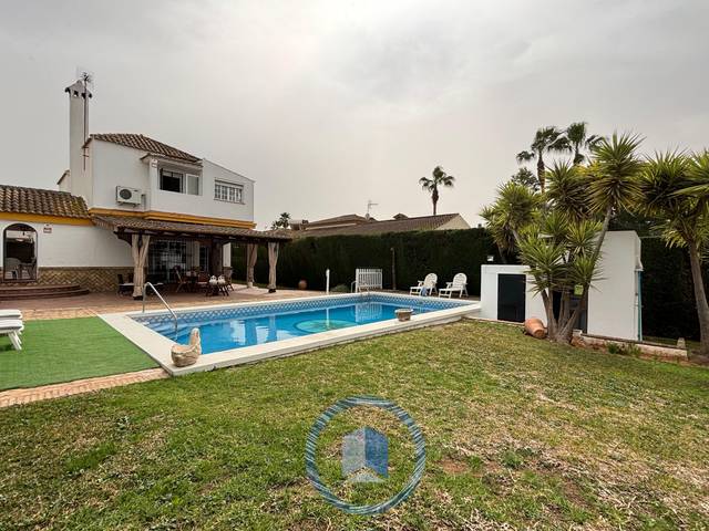 Casa-chalet en Venta en Cerros de Montequinto