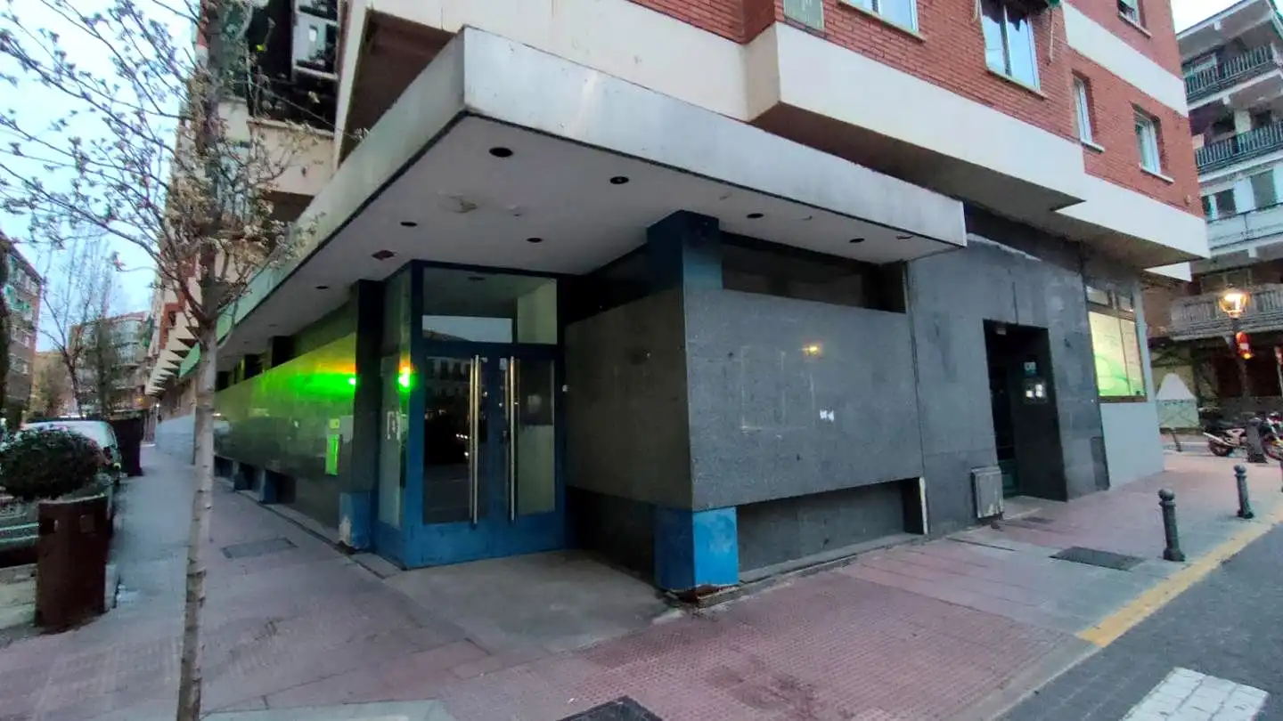 Exterior view of Commercial properties for rent in Torrejón de Ardoz  with Air Conditioner