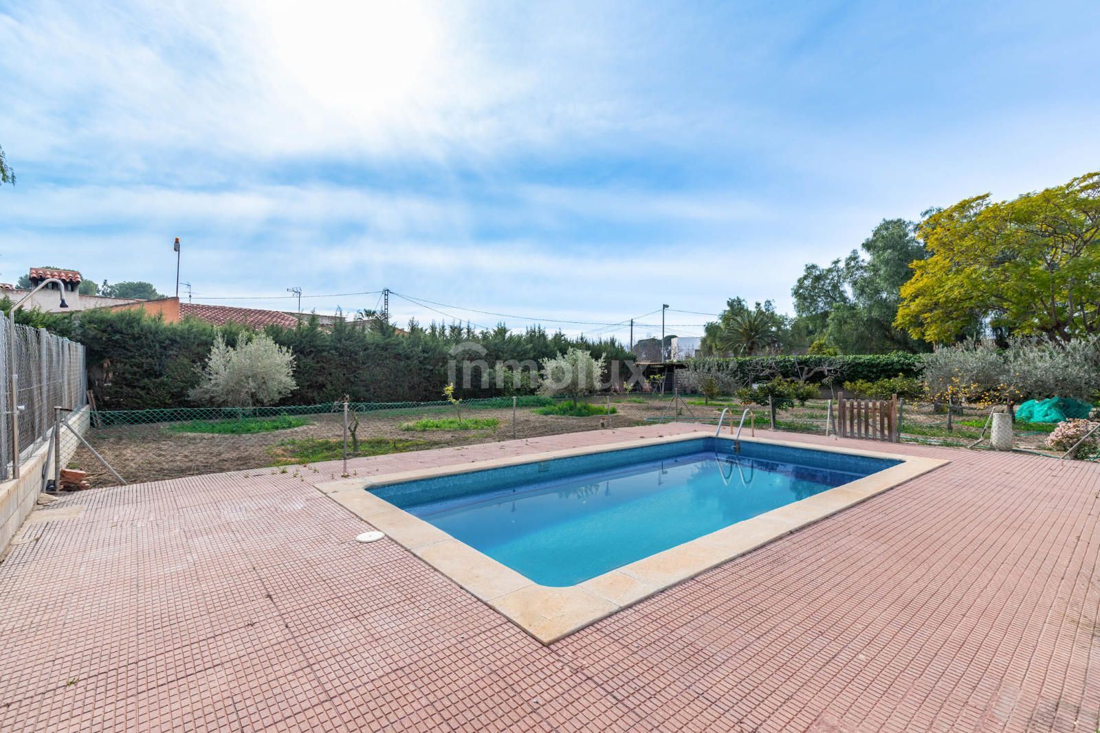 Vista exterior de Casa o xalet en venda en Alicante / Alacant amb Aire condicionat, Calefacció i Jardí privat