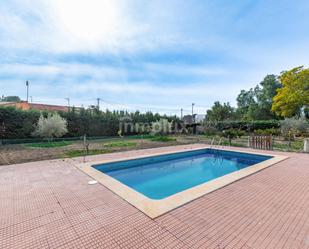 Vista exterior de Casa o xalet en venda en Alicante / Alacant amb Aire condicionat, Calefacció i Jardí privat