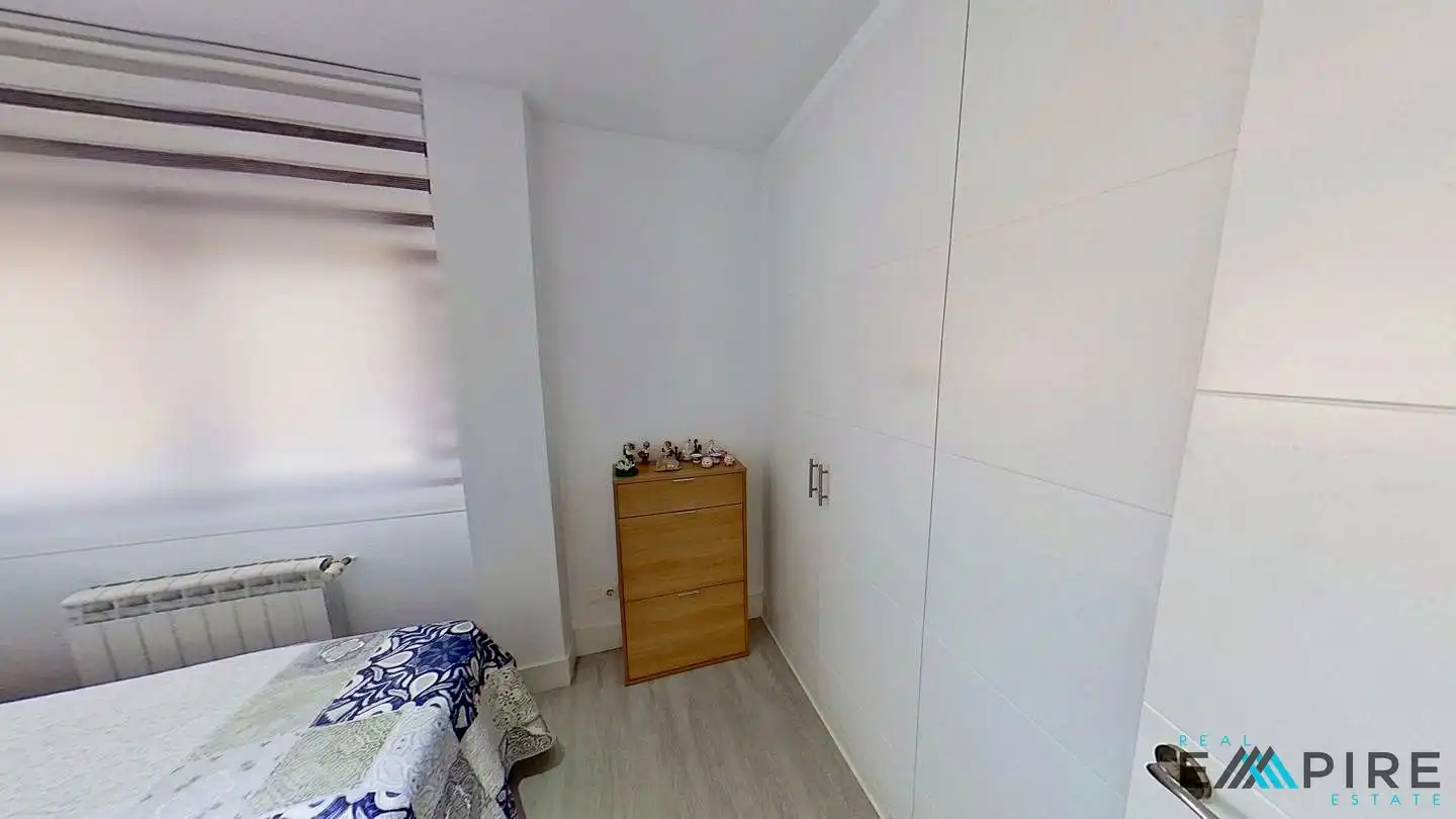 Habitación de Ático en venta en Illescas con Aire acondicionado, Calefacción y Jardín privado