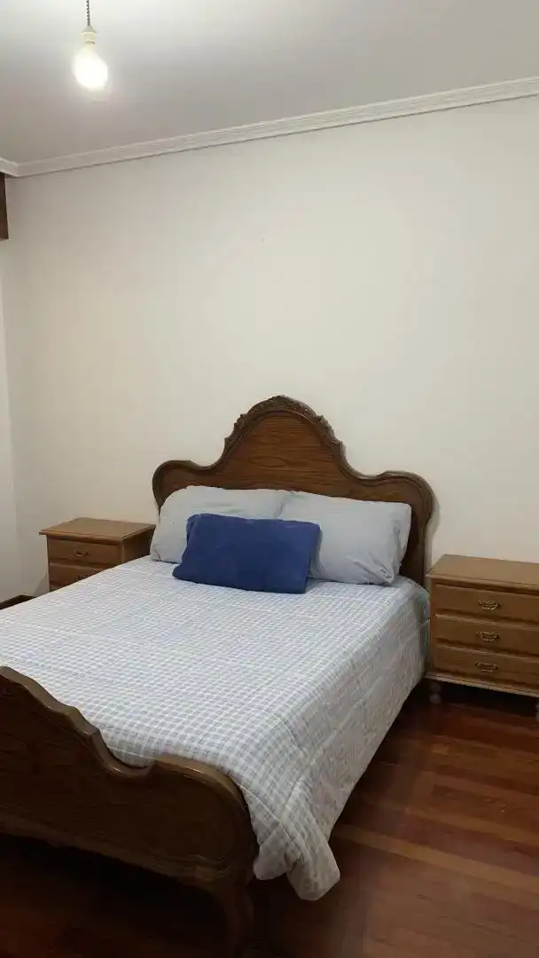 Room in Praza Universidades de Santiago de C.e de Lodz, 4, Melide