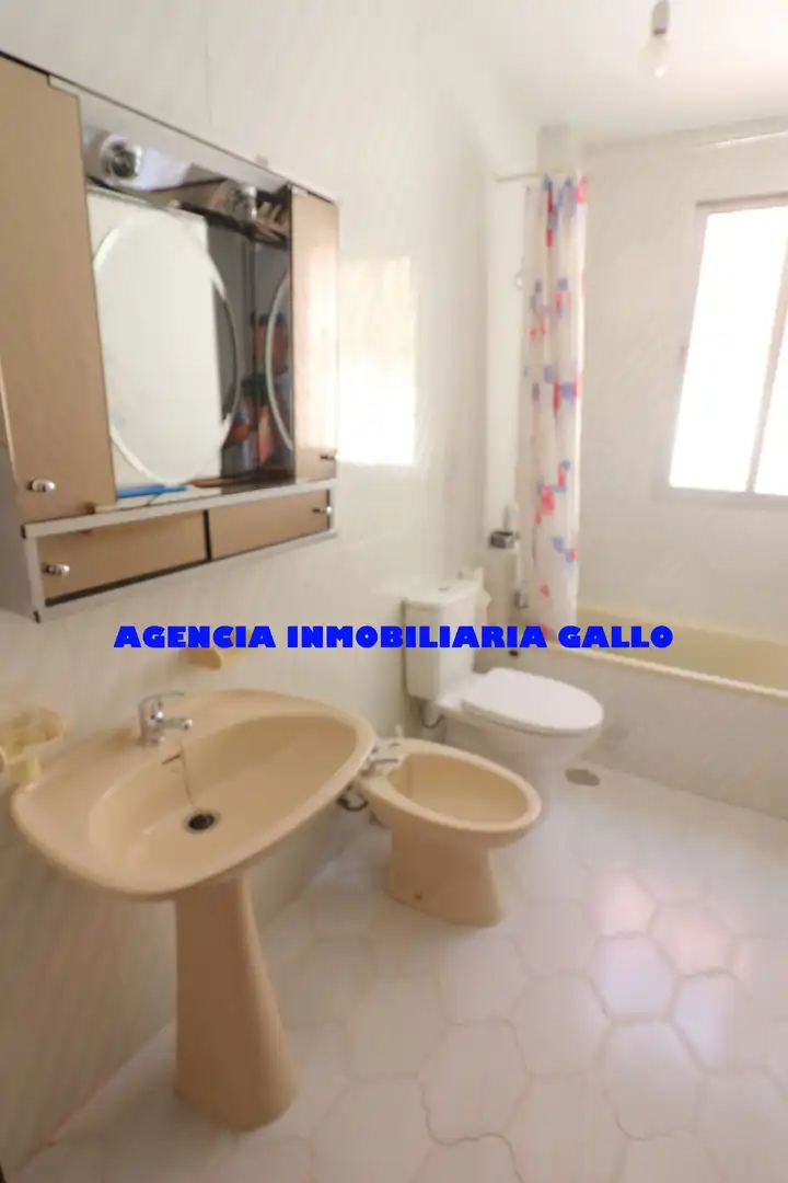 Bathroom of Detached homes for sale in Sevilla  with Air Conditioner and Storage room