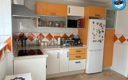 Kitchen of Flat for sale in  Cádiz Capital  with Terrace