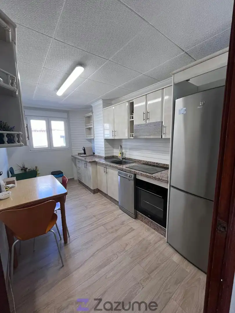 Kitchen of Flat for rent in Torrevieja  with Air Conditioner, Furnished and Oven