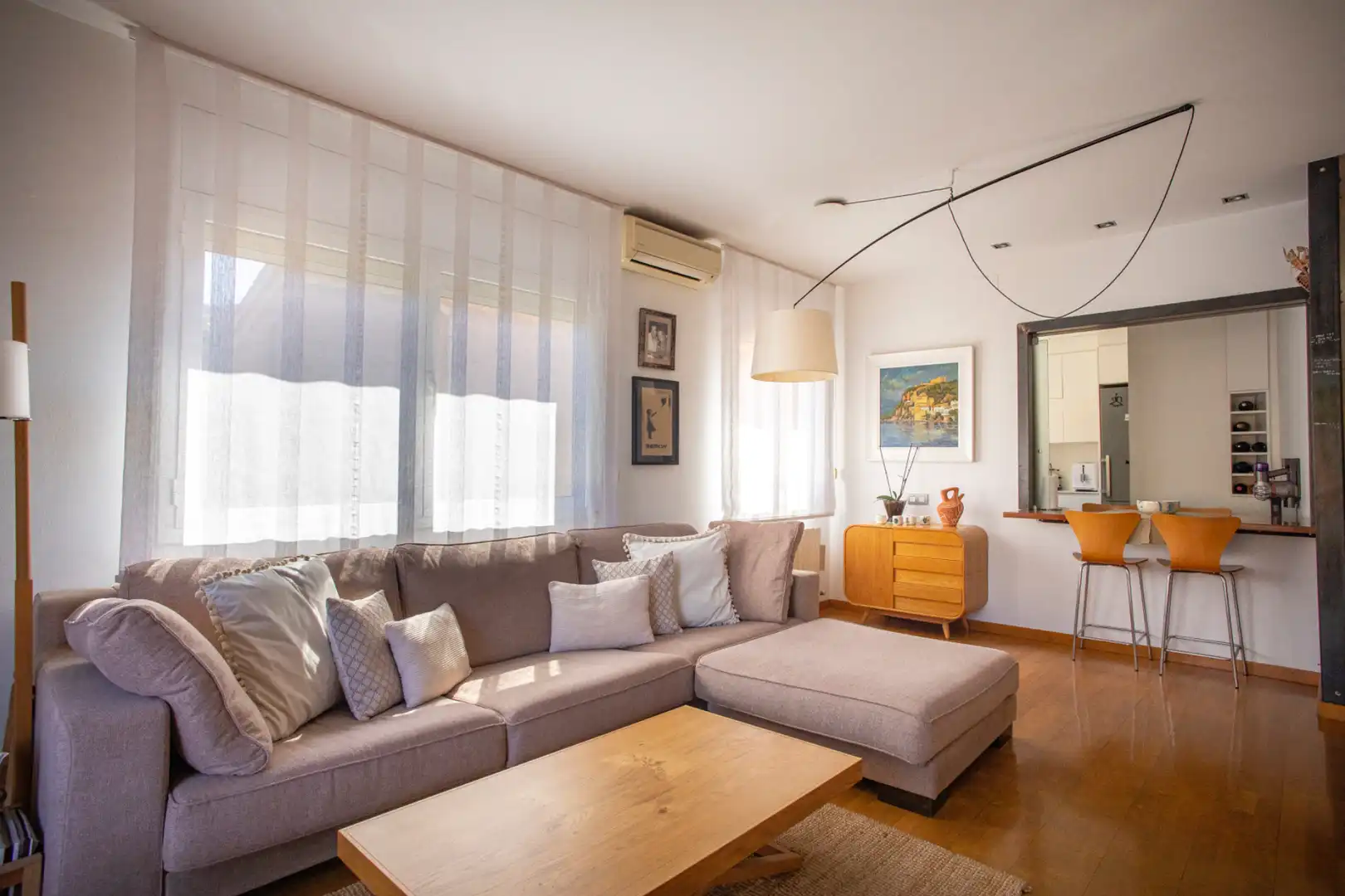 Sala de estar de Casa o chalet en venta en Sant Just Desvern con Aire acondicionado, Calefacción y Jardín privado