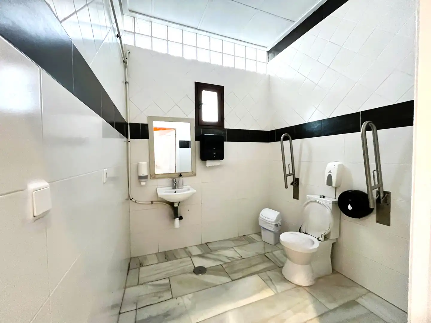 Local comercial en venta en Calle Arzobispo, imagen 9