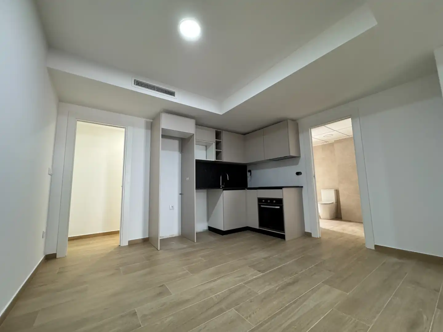 Piso con ascensor en venta en Carrer Concepción Arenal 101, imagen 7