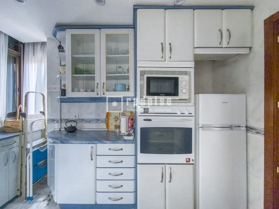 Cuina de Pis de lloguer en Madrid amb Aire condicionat, Calefacció i Parquet