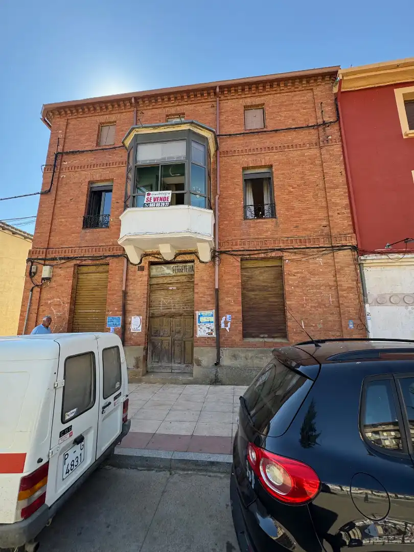 Vista exterior de Finca rústica en venta en Osorno la Mayor con Parquet, Trastero y Amueblado