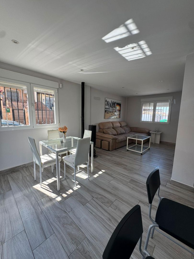 Casa o chalet de alquiler en Calle San Leonardo, La Zubia Ciudad