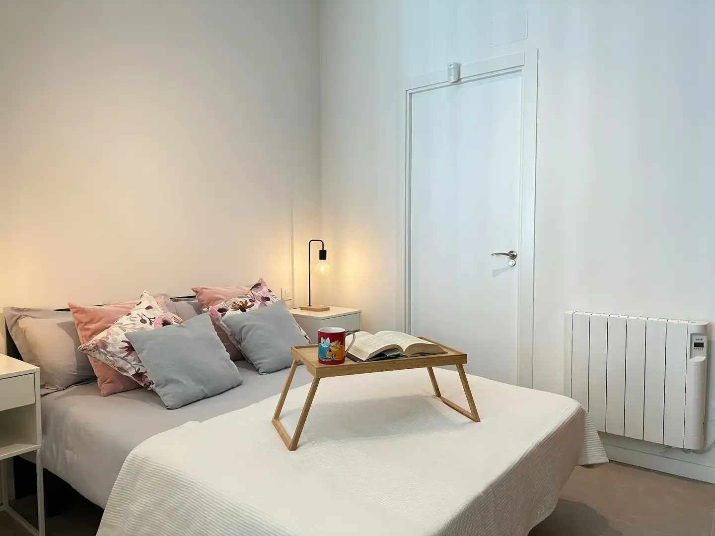 Schlafzimmer von Wohnung zur Miete in Madrid mit Heizung, Möbliert und Waschmaschine