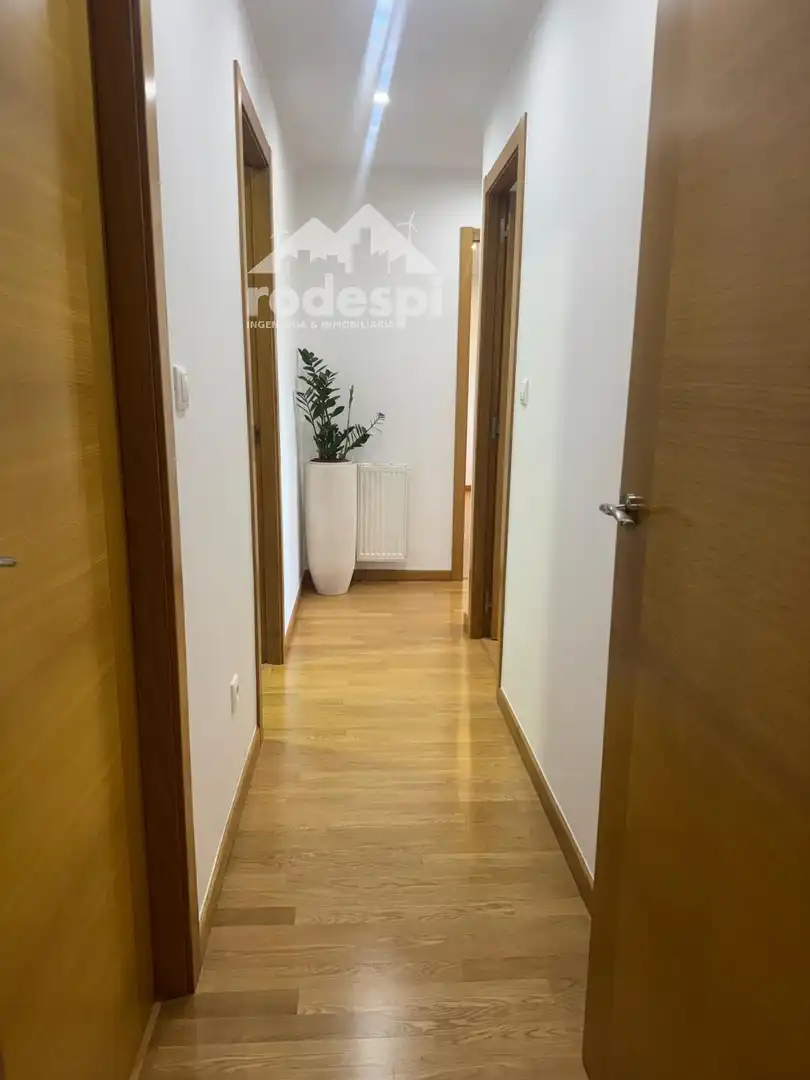 Piso en venta en Ponteareas con Calefacción, Trastero y Amueblado