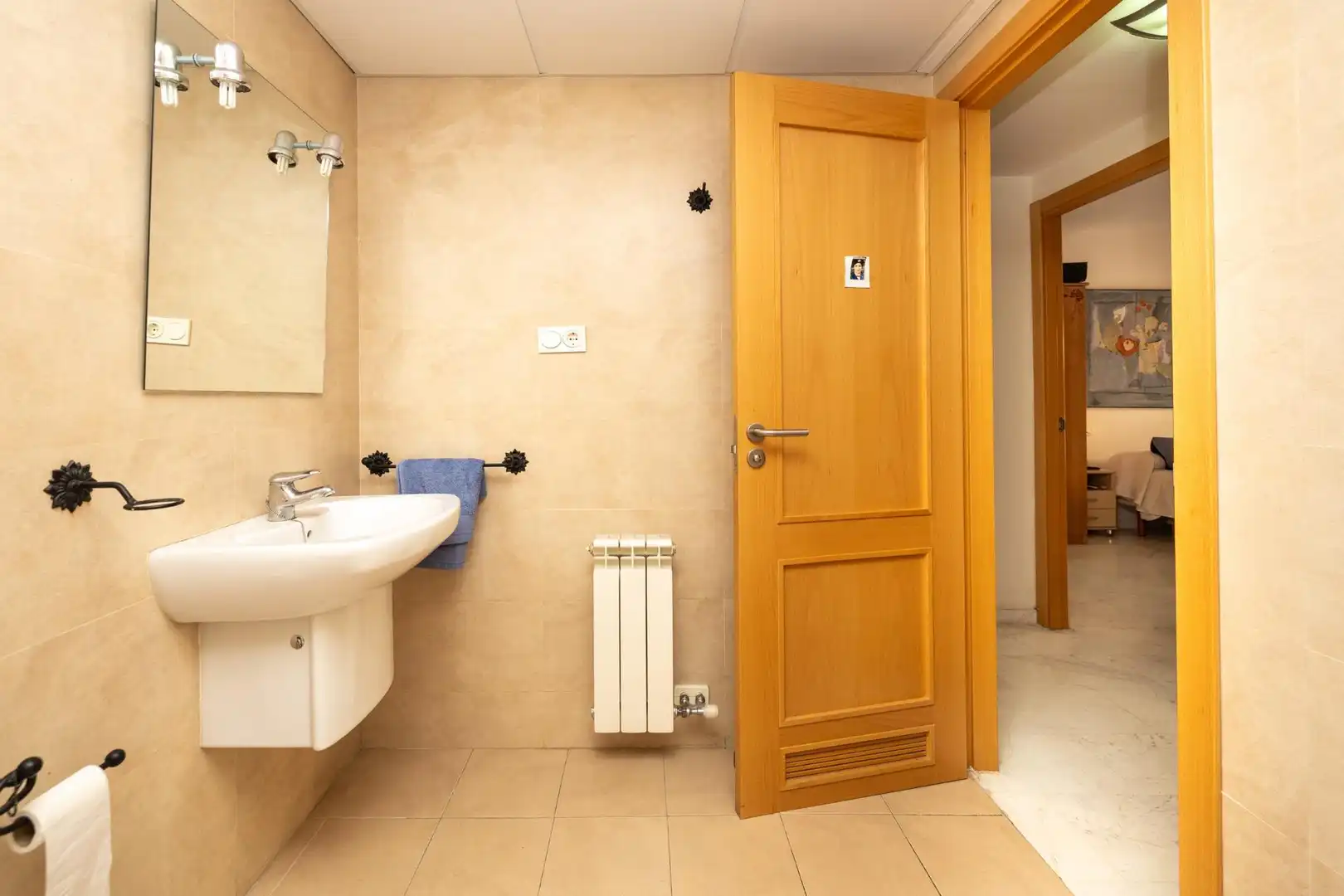 Bathroom of Flat for sale in Granada  with Heating, Terrace and Storage room
