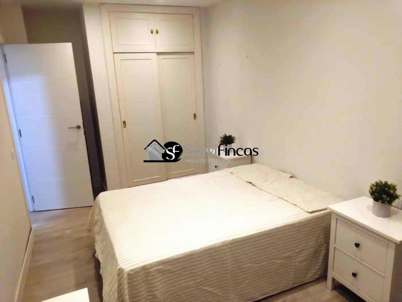 Bedroom of Flat for rent in Madrid  with Air Conditioner, Terrace and Furnished