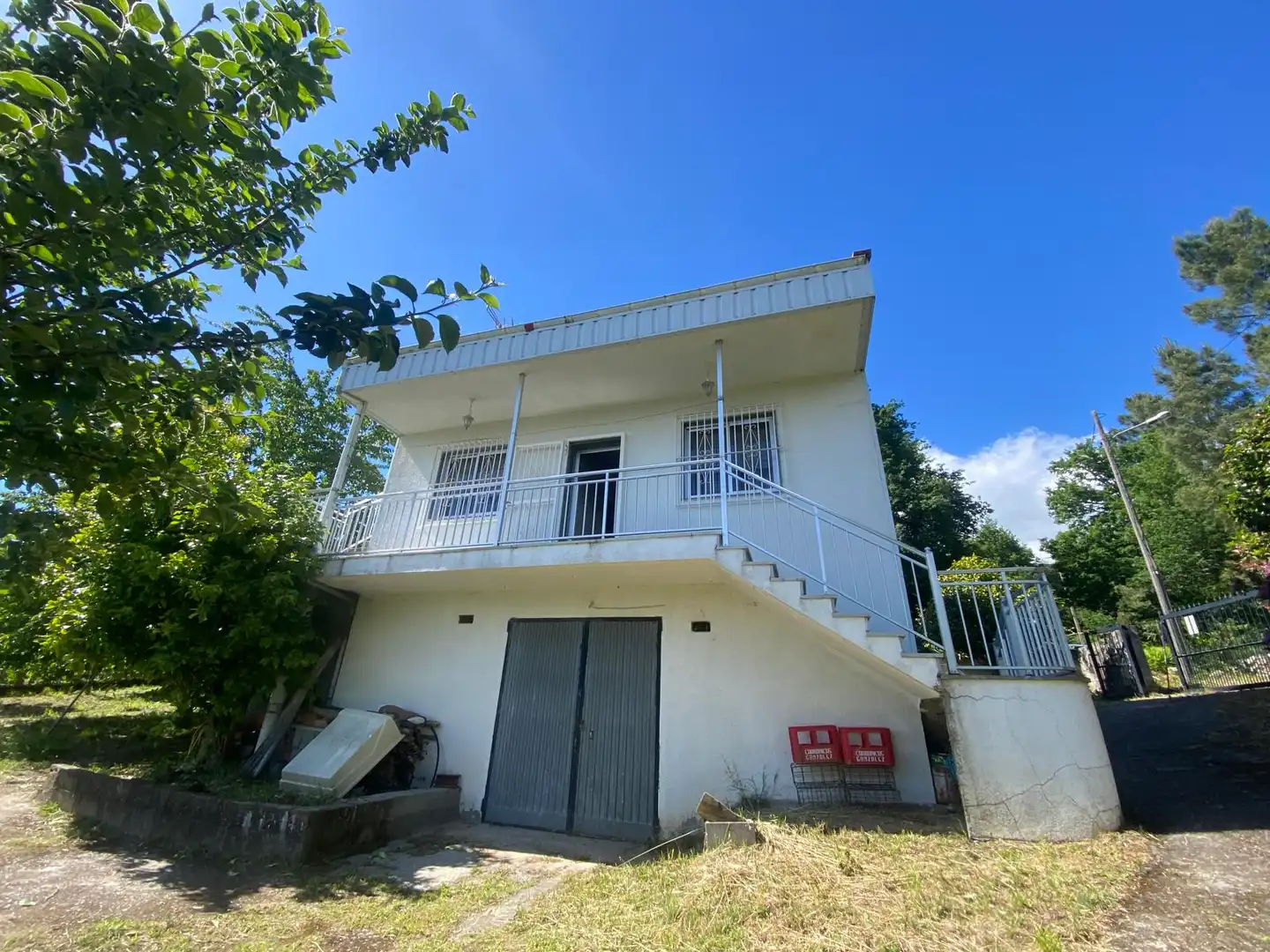 Vista exterior de Casa o xalet en venda en O Carballiño   amb Jardí privat, Parquet i Moblat