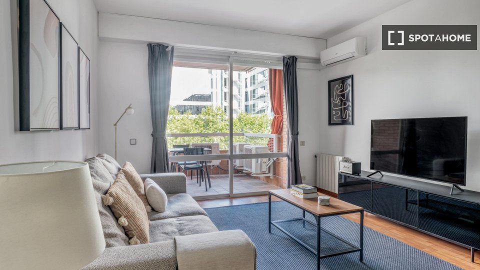 Flat to rent in Barri de les Corts