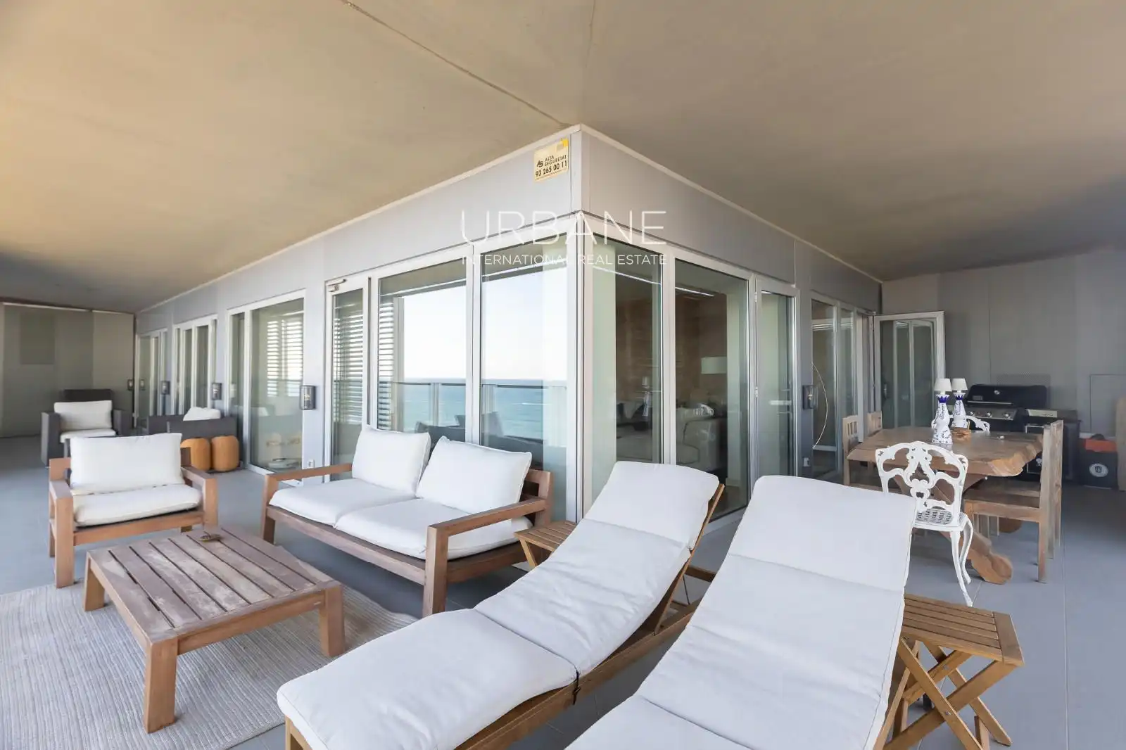 Terraza de Ático de alquiler en Barcelona con Aire acondicionado, Calefacción y Amueblado