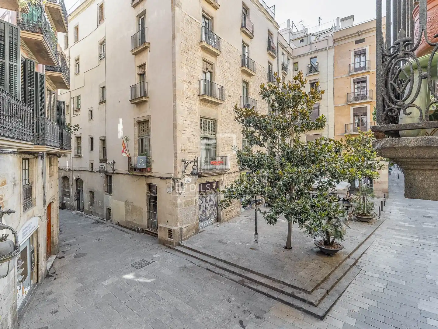 Vista exterior de Piso en venta en Barcelona con Aire acondicionado, Terraza y Balcón