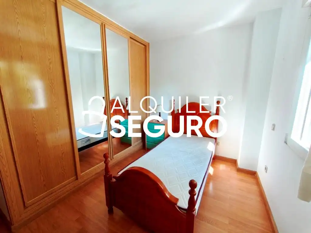Flat for rent in Pintor Murillo, Norte - Universidad