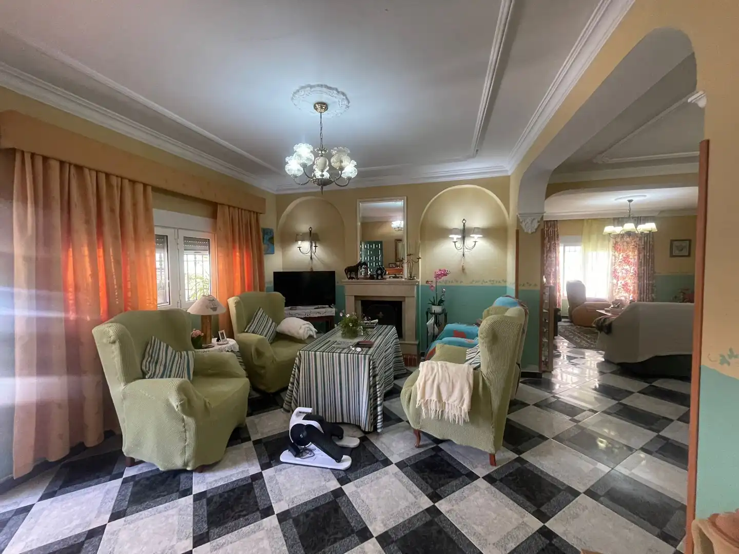 Living room of Houses for sale in Chiclana de la Frontera  with Private garden, Swimming Pool and Furnished
