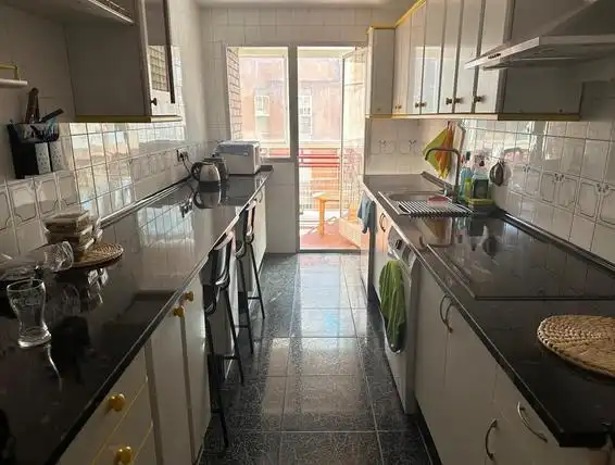 Kitchen of Flat for share in Madrid  with Furnished