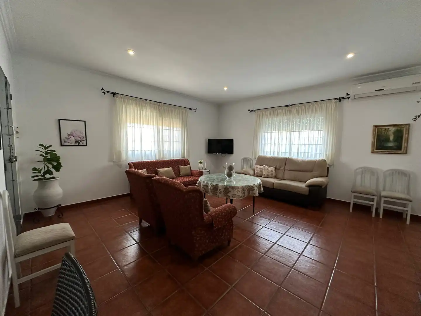 Sala d'estar de Casa o xalet en venda en Magacela amb Jardí privat, Terrassa i Piscina