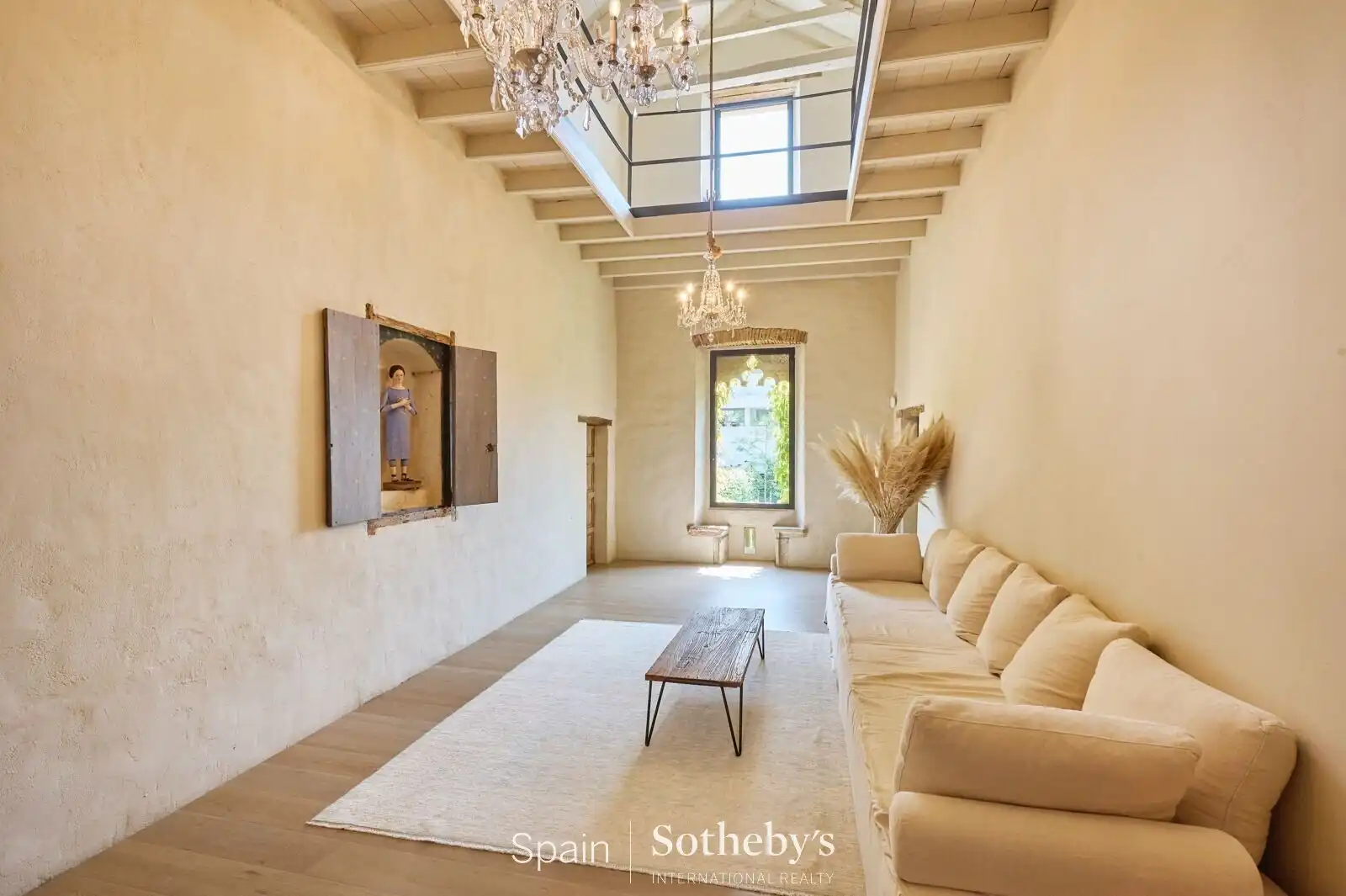 Sala d'estar de Casa o xalet en venda en Alella amb Aire condicionat, Calefacció i Jardí privat