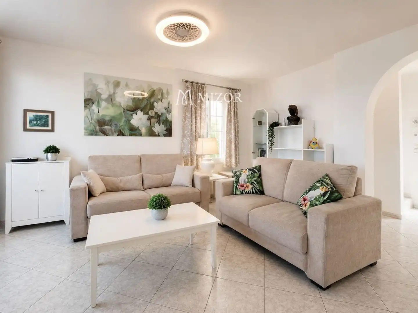 Wohnzimmer von Dachboden zum Verkauf in Adeje mit Klimaanlage, Terrasse und Schwimmbad