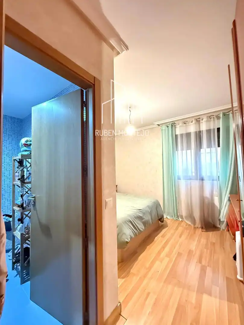Habitación de Piso en venta en Castellanos de Moriscos con Calefacción, Horno y Lavadora