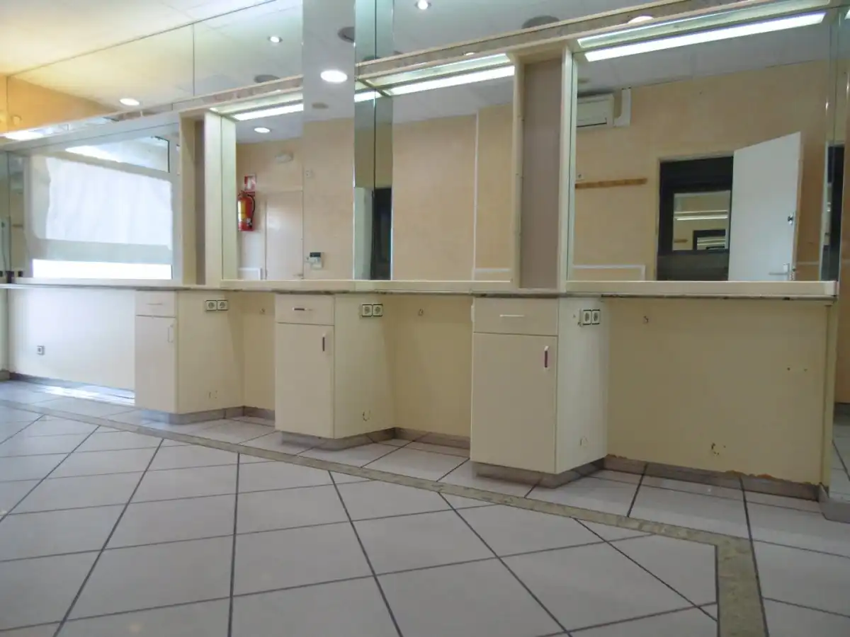 Local comercial en alquiler en Avinguda Catalunya, imagen 3