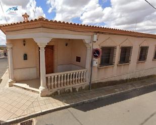 Vista exterior de Casa o xalet en venda en Bolaños de Calatrava amb Jardí privat