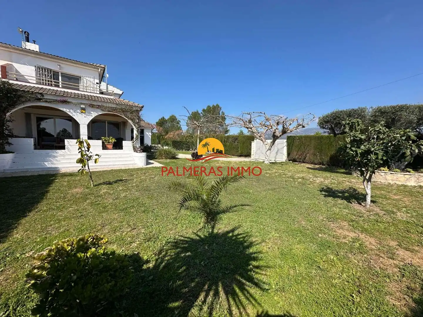 Chalet con piscina en venta en Les Tres Cales, imagen 2