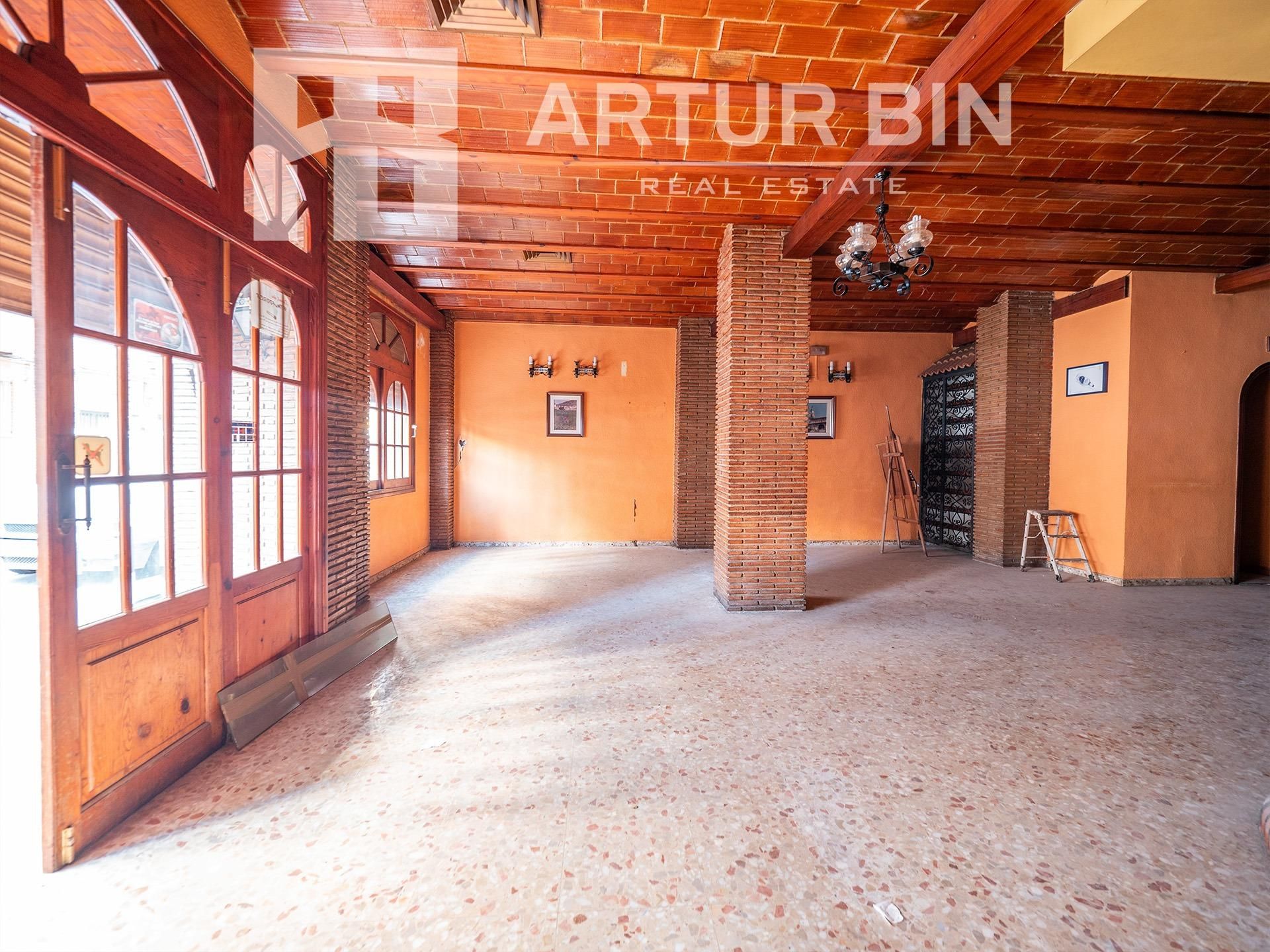 Dining room of Premises for sale in  Valencia Capital