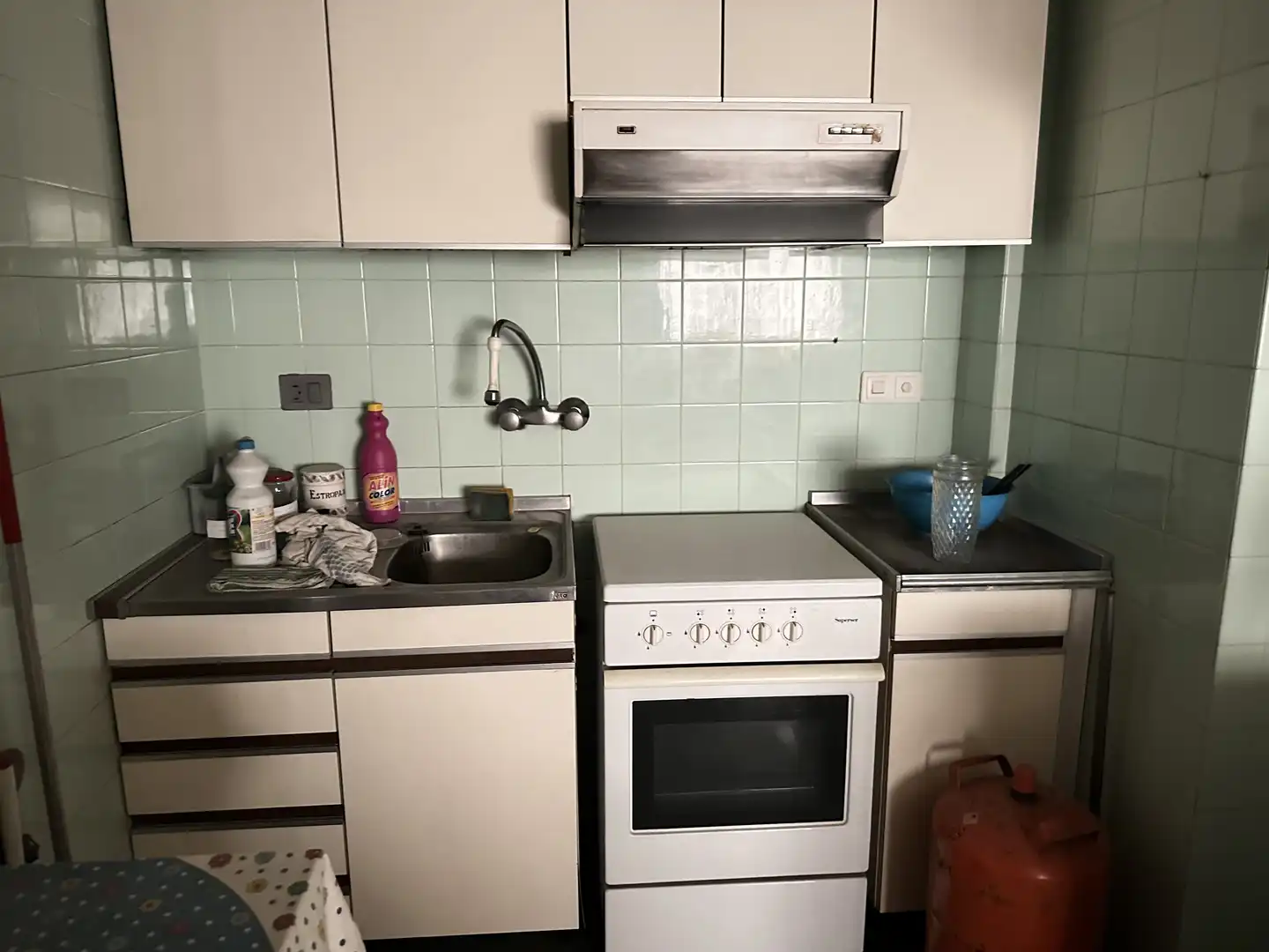 Cocina de Piso en venta en Santiago de Compostela  con Calefacción y Trastero
