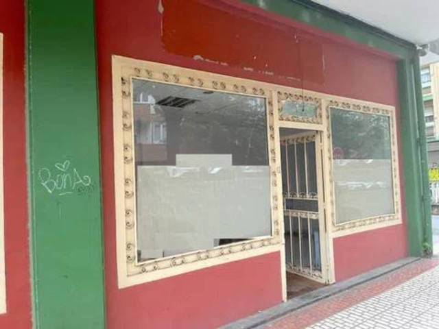 Local comercial en Alquiler en Calle Calle Gobelaurre No Number en Artatza - Pinueta - Pinosolo